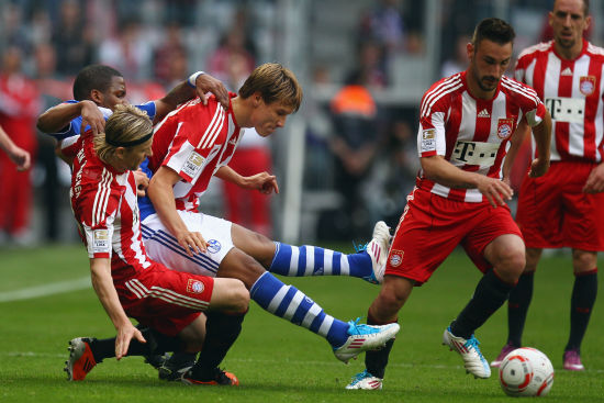 戴维对乌迪内斯的进球被吹越位，但VAR划线似乎存在问题（戴维战乌迪内斯进球被判越位，VAR画线引争议）