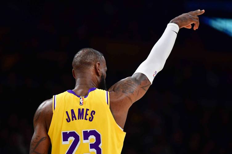 加斯佩里尼：罗马缺进球？谈冬窗为时过早，我专注于现有球员（加斯佩里尼谈罗马进球荒：冬窗暂不考虑，重心在现有阵容）