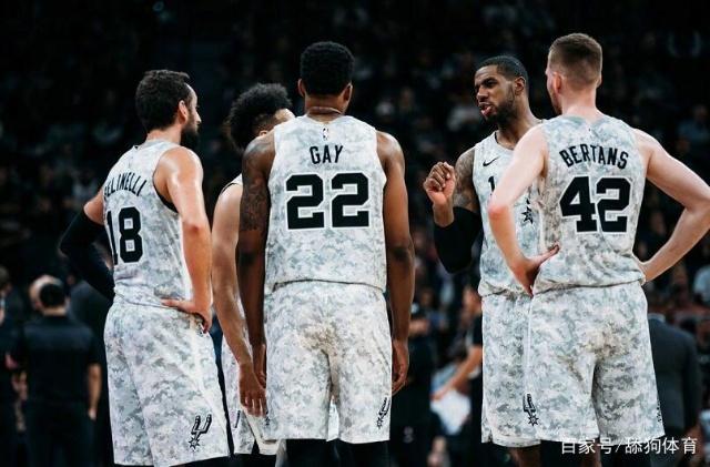 炸裂！14岁中国游泳天才自由泳上演逆袭夺冠，后程发力太恐怖了（14岁中国自由泳新星绝地反超夺冠，末段爆发震撼全场）