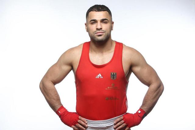 恰20：对阵西班牙我们会评估黄牌的问题，避免附加赛停赛风险（恰20：战西班牙将审慎管理黄牌，力避附加赛遭停赛）