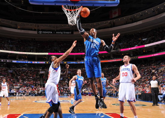 斯玛特：来到湖人让我重获新生，就像小孩第一天上学一样（斯玛特：加盟湖人让我焕然一新，宛如孩子开学第一天）