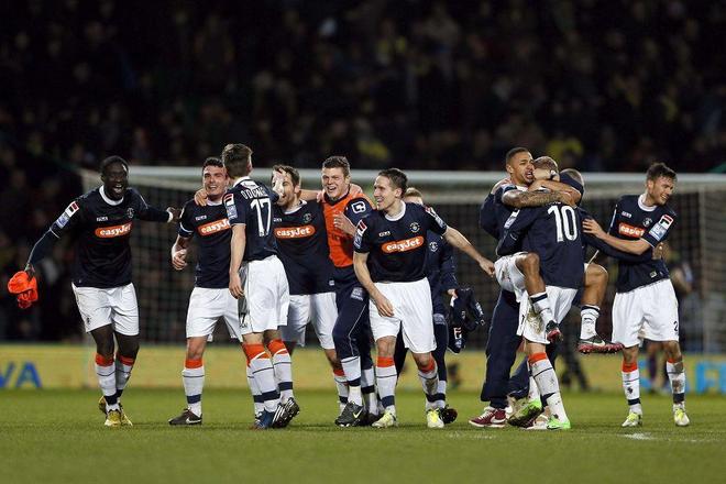 不留情面！东契奇战旧主怒砍35分5篮板11助攻（毫不手软！东契奇对阵旧主轰下35分5篮板11助攻）