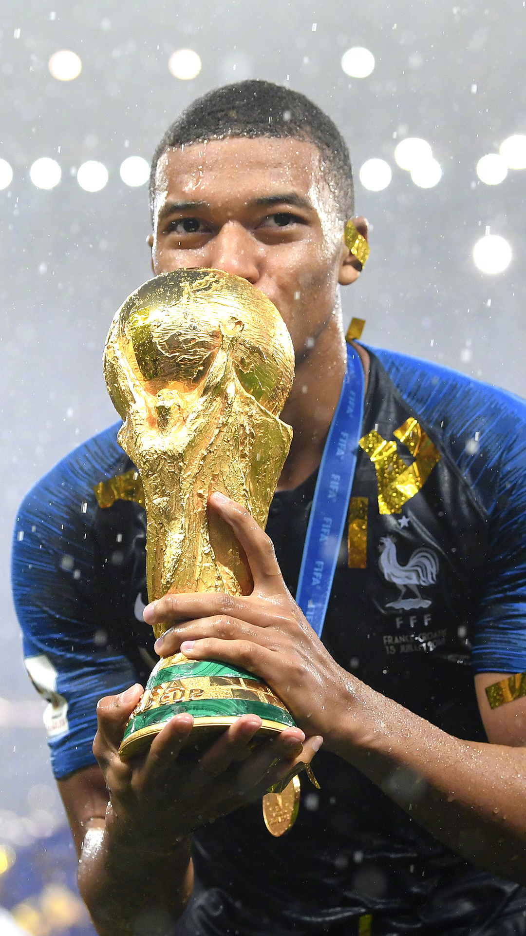 特尔施特根回归：巴萨的门将之争与未来展望（特尔施特根复出：巴萨门将之争与前景解析）