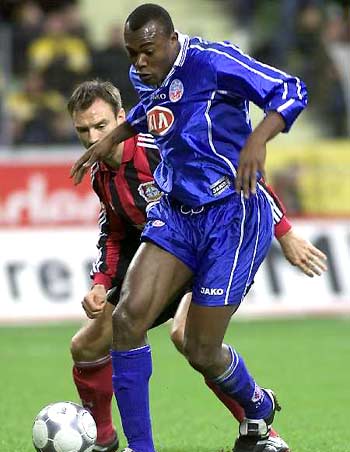 每场比赛的 每场比赛的