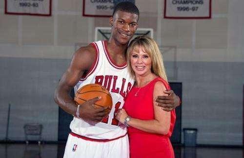 帮助球队稳 帮助球队稳